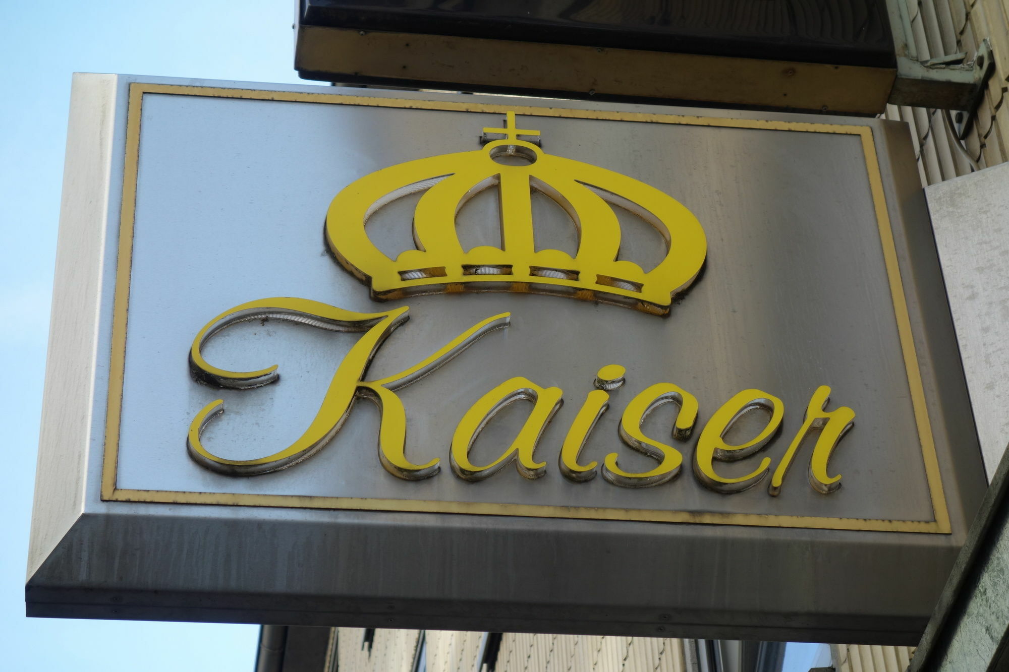 Kaiser Am Wiener Platz Кёльн Экстерьер фото